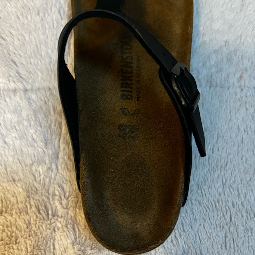 Size 9 Birkenstocks - Picture 6 of 8